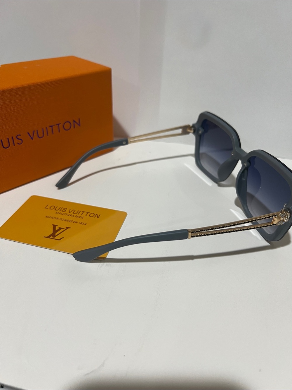 Louis Vuitton Black Gradient Square Sunglasses with Gold Accents - Picture 8 of 10